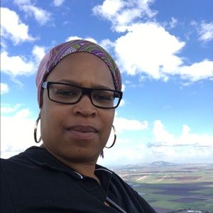 Meet your Posher, April